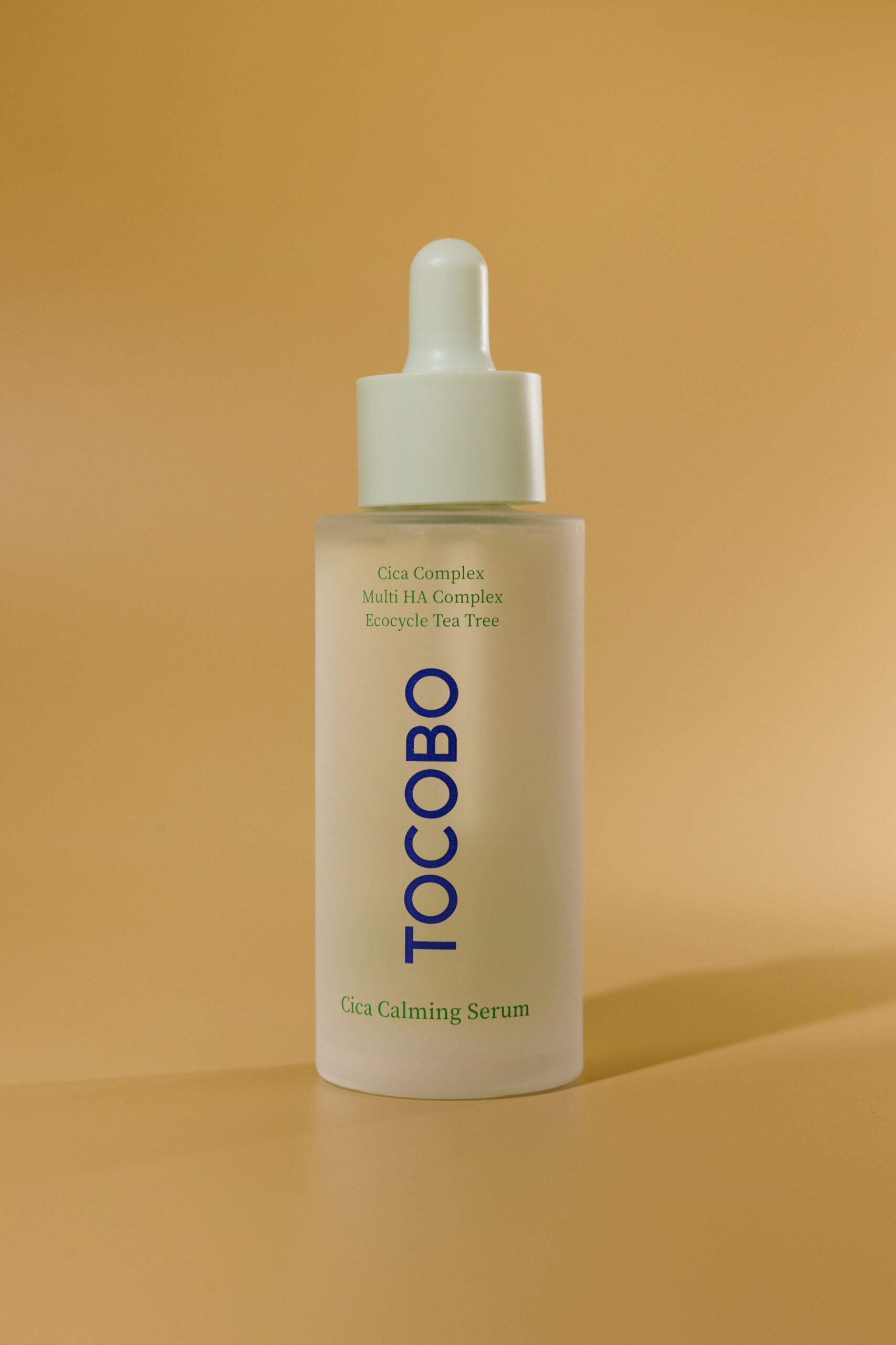 

Успокаивающая сыворотка с центеллой TOCOBO Cica Calming Serum 50ml