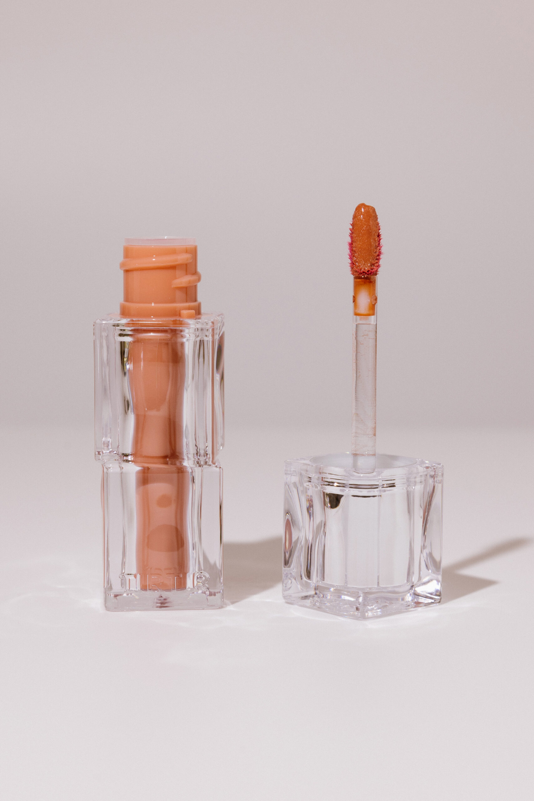 

Увлажняющий тинт TIRTIR Waterism Glow Tint [09 Salmon Syrup] 4g