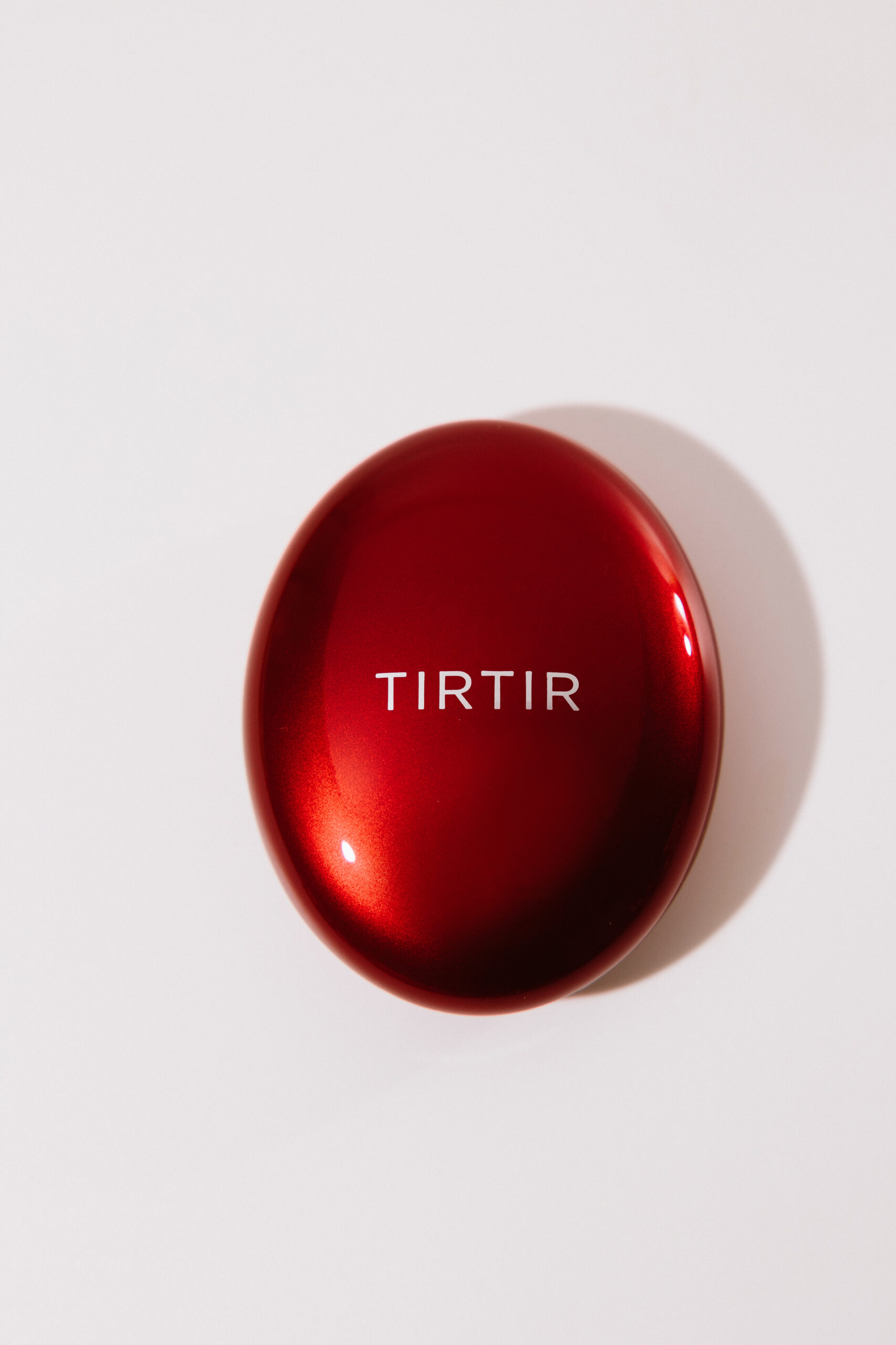 

Тональный кушон с полуматовым финишем в тревел формате TIRTIR Mask Fit Red Mini Cushion [23N Sand] 4,5g