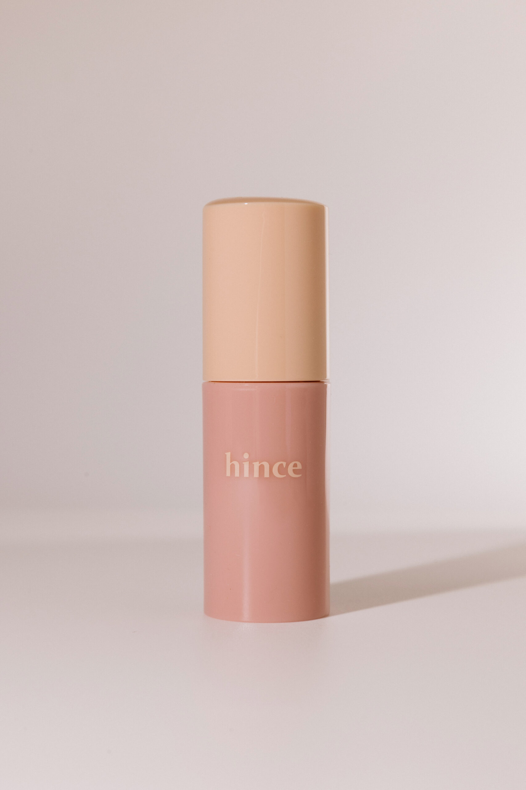 Жидкие румяна hince Dewy Liquid Cheek 05 Strut Red 6ml 1590₽