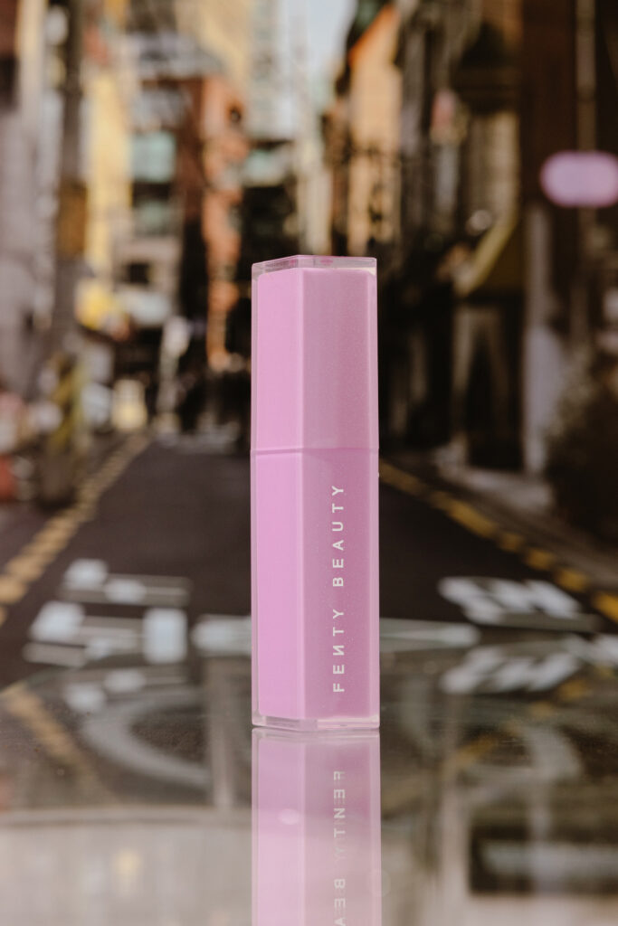 Мерцающий стик для губ Fenty Beauty Gloss Bomb Stix High-Shine Gloss Stick [Icy Amethy$t] 3,6g