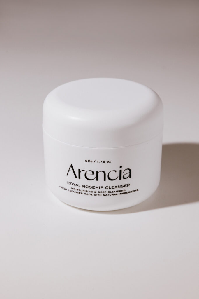 Пенка для глубокого очищения кожи Arencia Royal Rosehip Cleanser Cleanser 50g