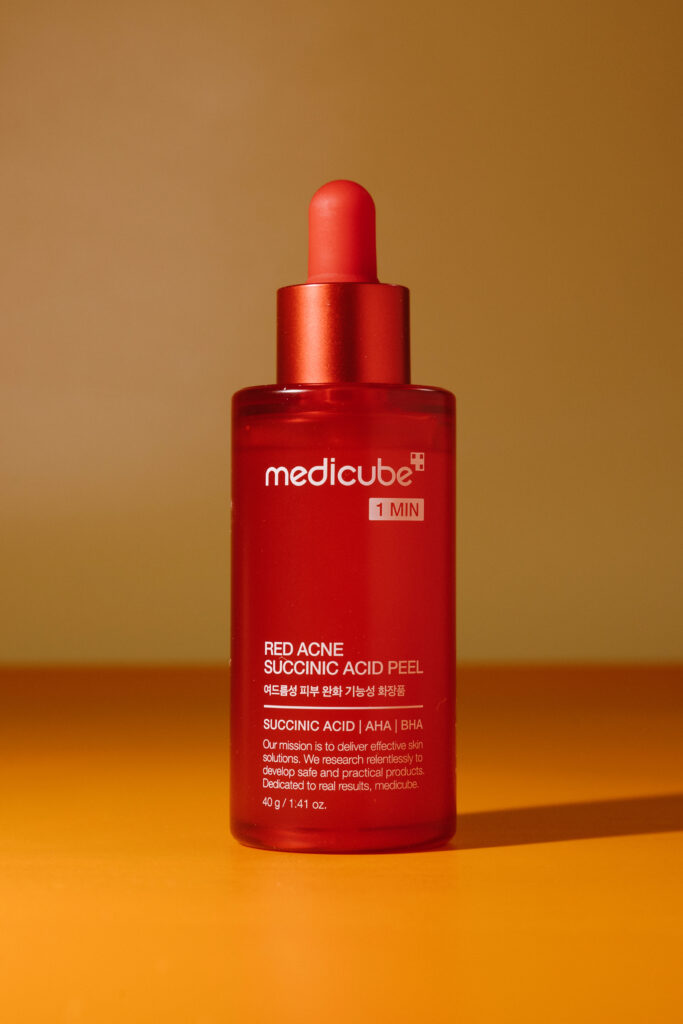 Сыворотка-пилинг с янтарной кислотой medicube Red Acne Succinic Acid Peel 40g