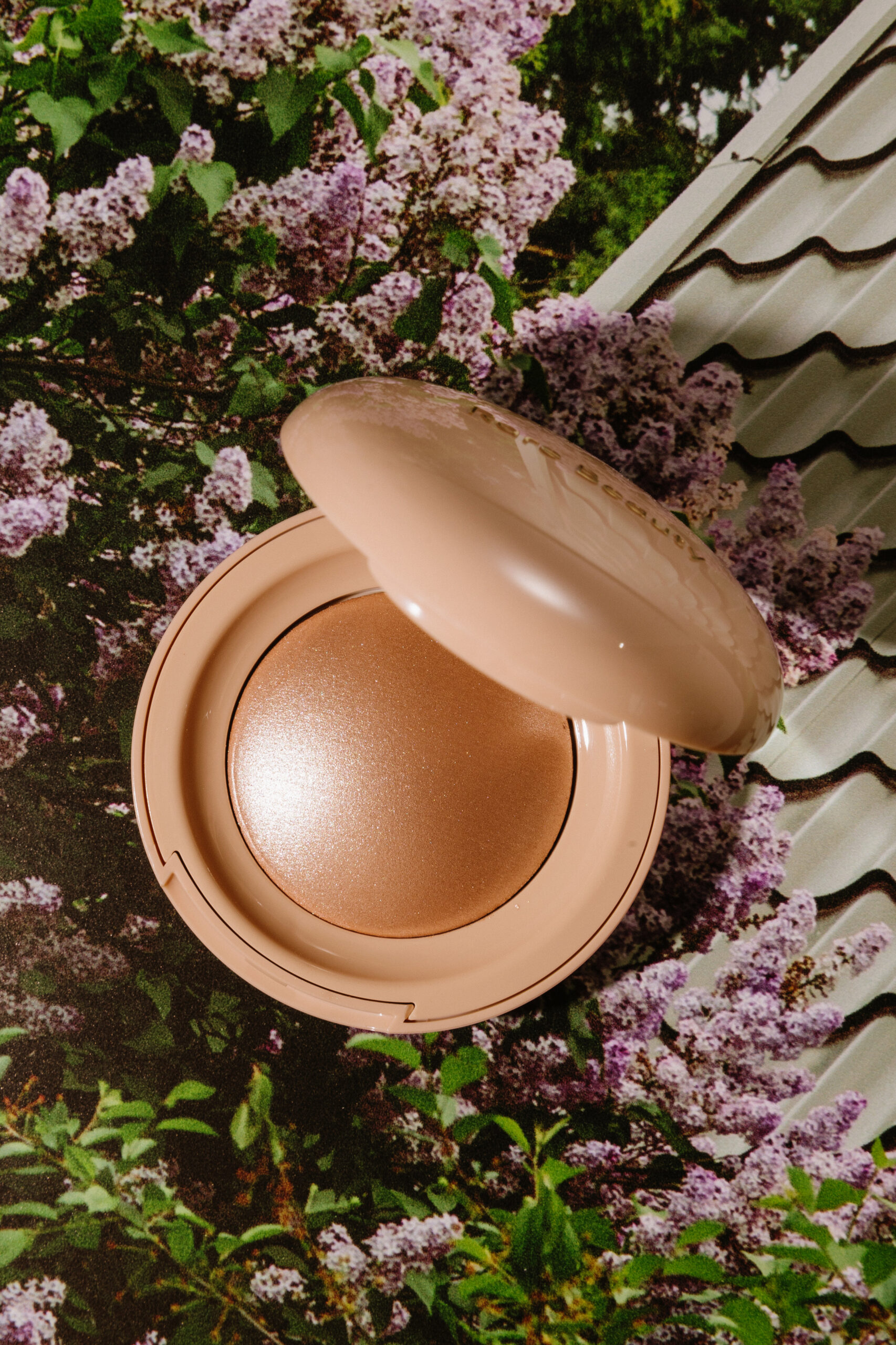 

Пудровый хайлайтер Rare Beauty Positive Light Highlighter [Mesmerize] 2,8g