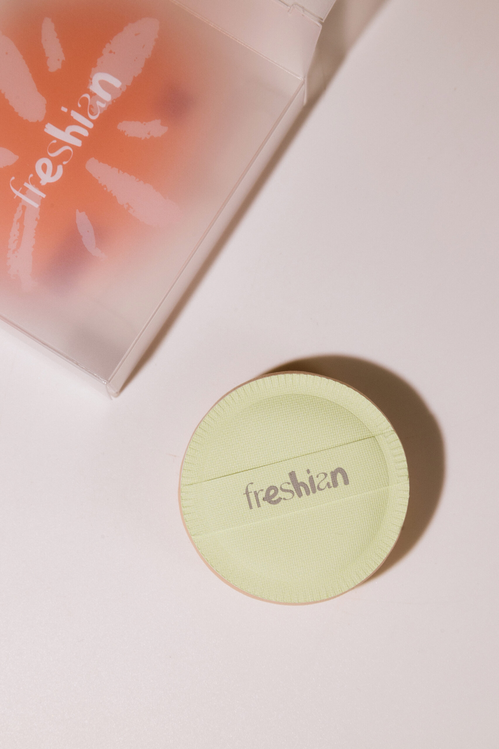 

Спонж для кушона и румян Freshian Blush Puff