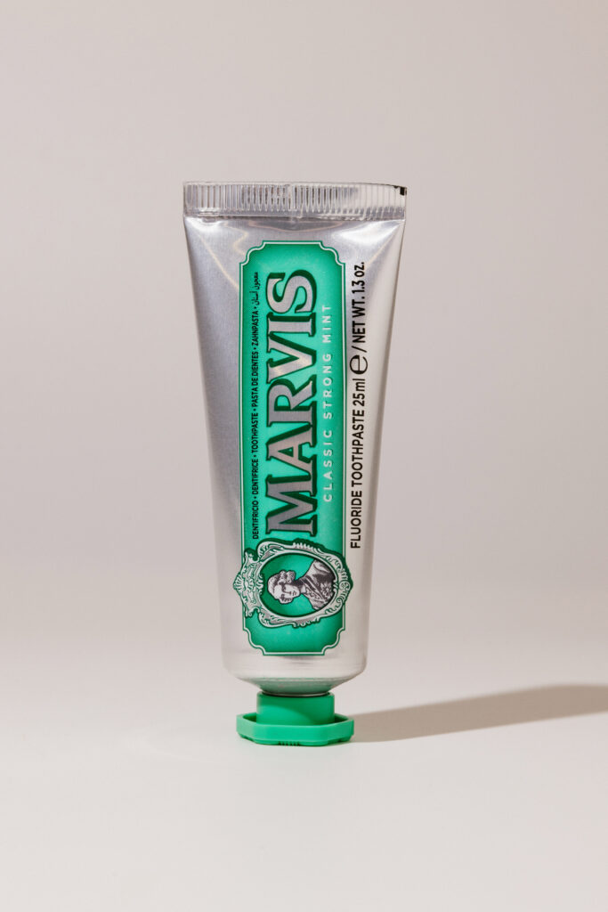 Зубная паста “Классическая Насыщенная Мята” MARVIS Classic Strong Mint 25 ml