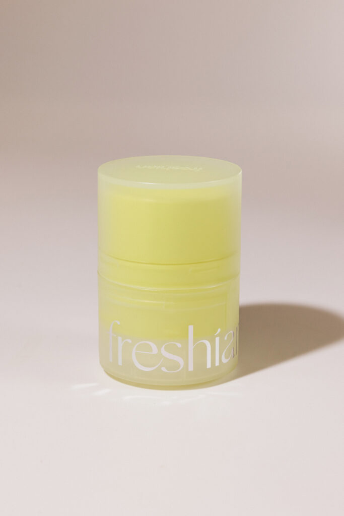 Супер питательный бальзам для губ Freshian Vita Ampoule Lipcerin [01 Enriche] 15ml