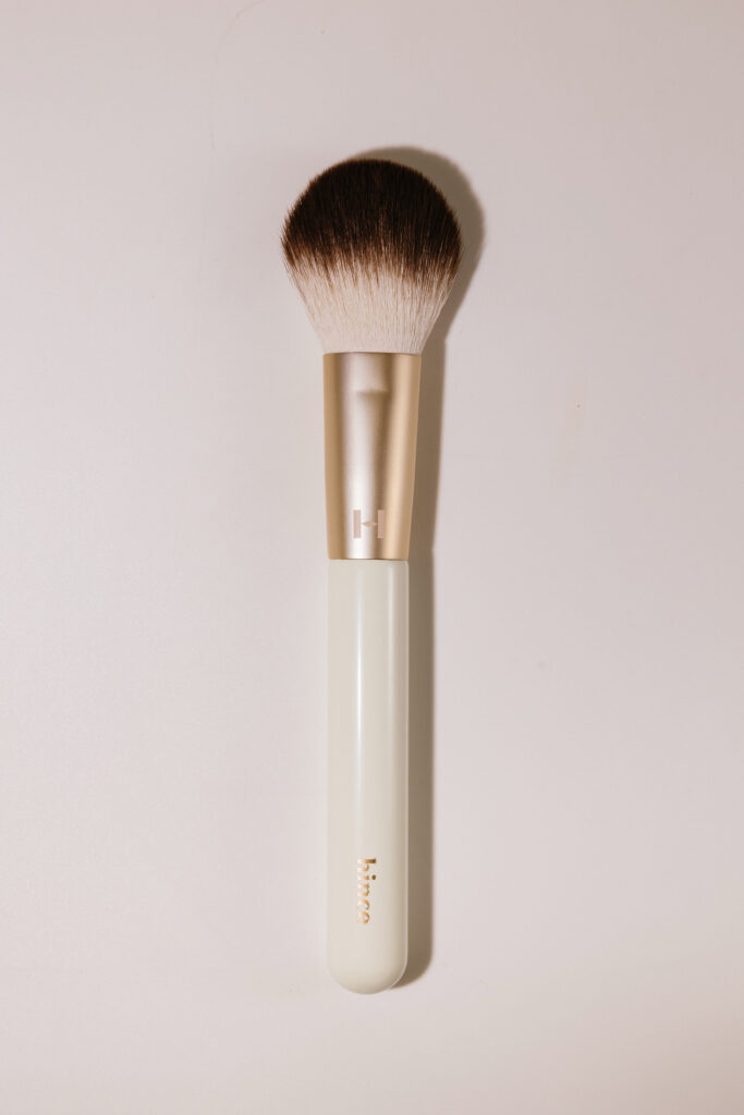 Кисть для макияжа hince Cheek Brush