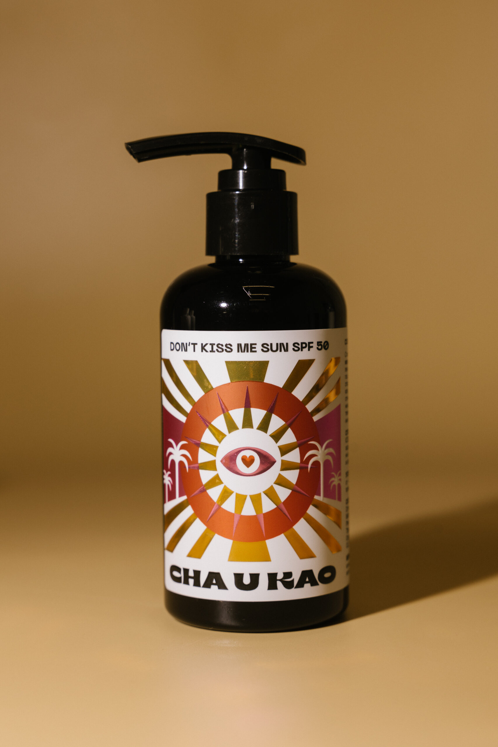 

Солнцезащитный крем для лица и тела CHA U KAO DON'T KISS ME SUN SPF 50 200мл