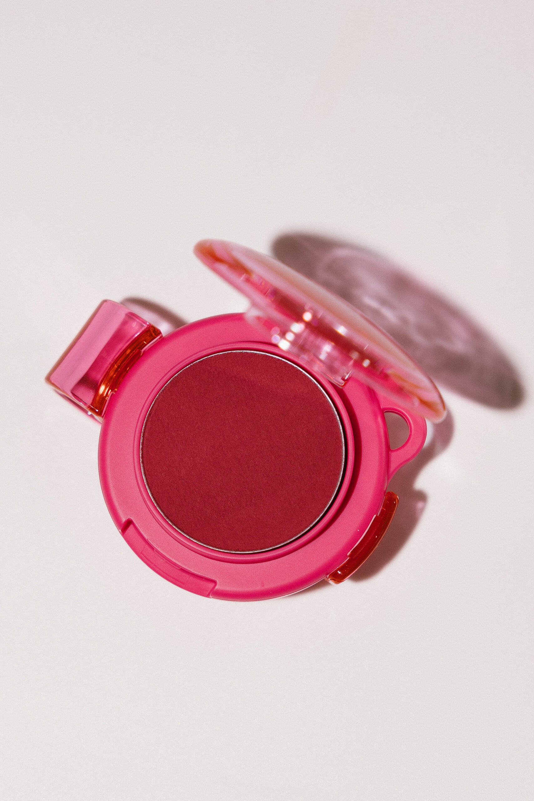 

Нежная пудра для макияжа губ и щек Amuse Powder Lip&Cheek [11 Valentine] 4g