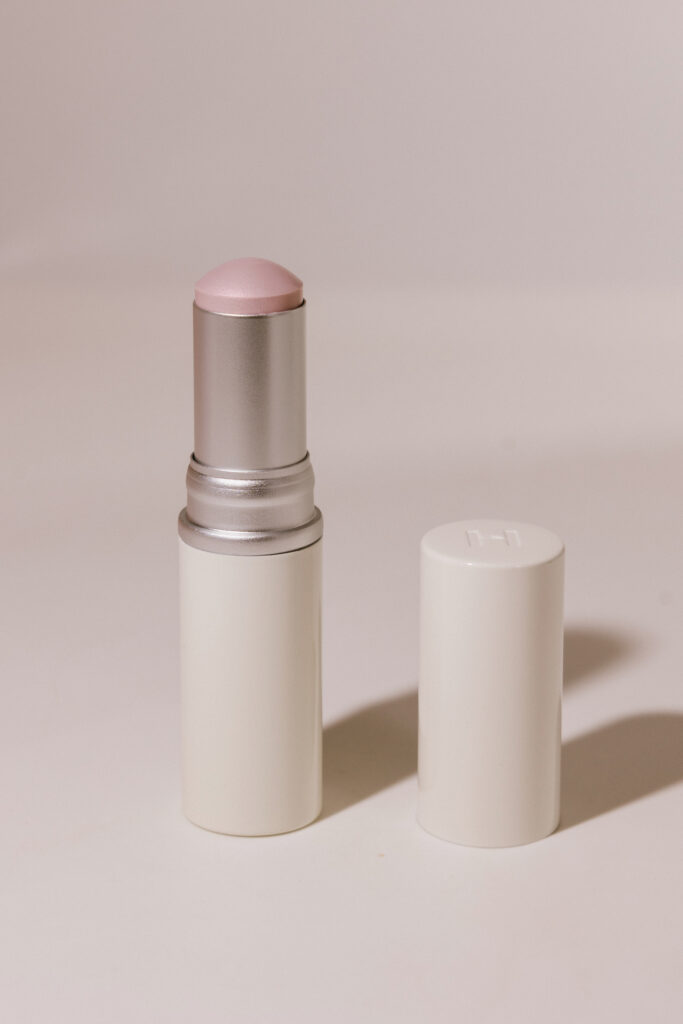 Универсальный сияющий стик для лица hince True Dimension Radiance Balm [LT003 Gleaming] 10g