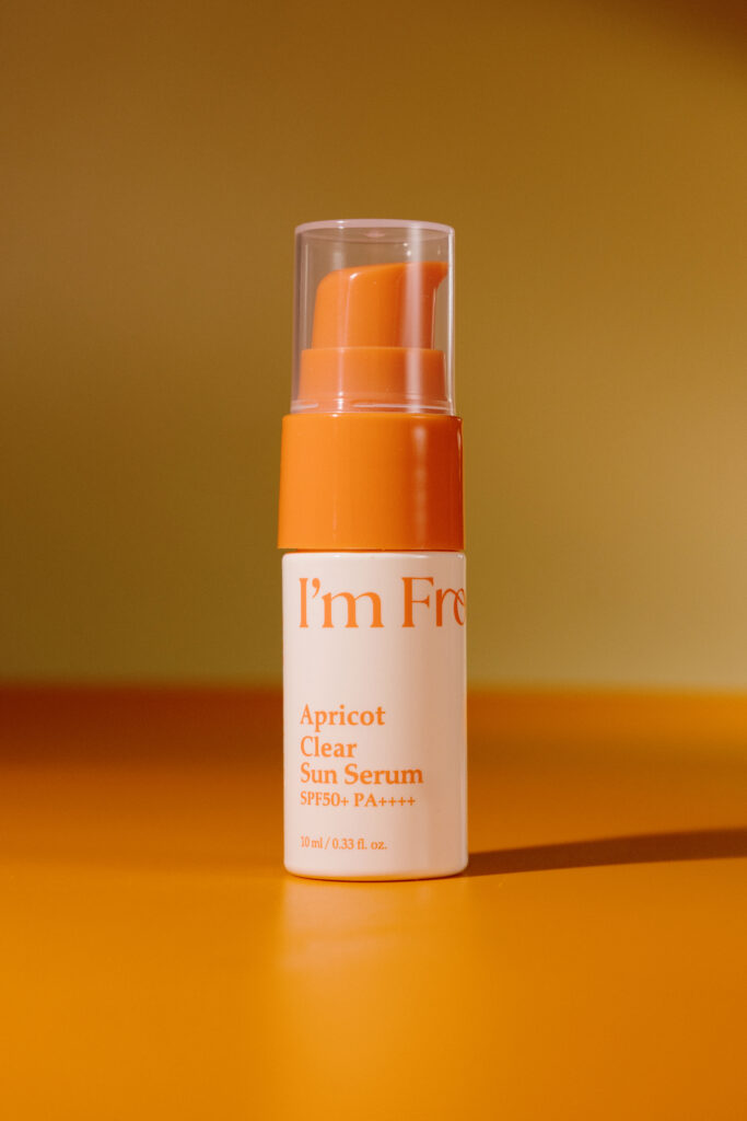 Солнцезащитная сыворотка для лица I’m from Apricot Clear Sun Serum SPF50+ PA++++ 10ml