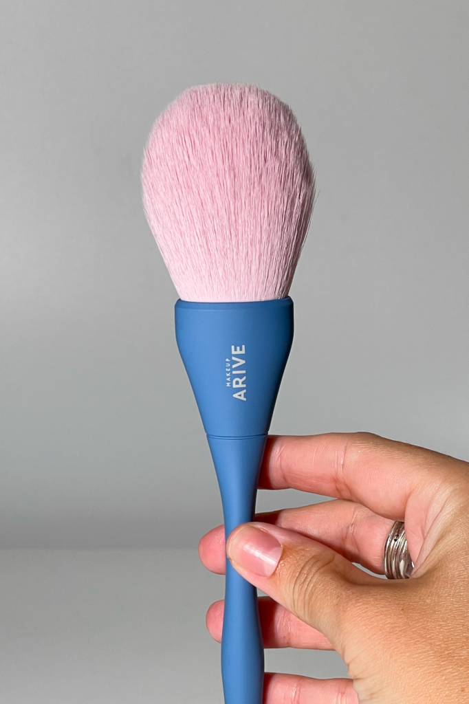 Кисть для пудры Arive makeup Powder Brush Soft Touch