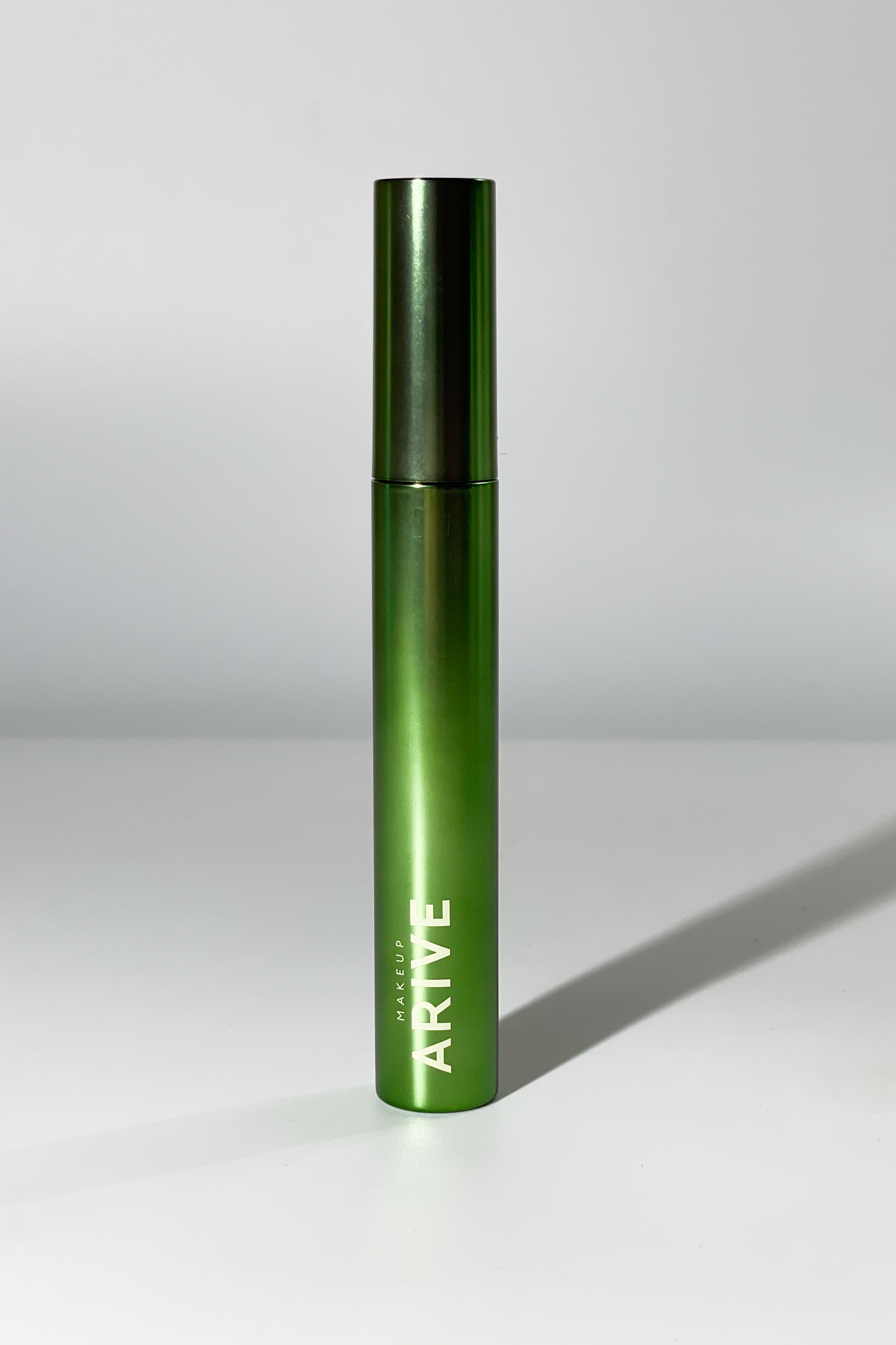 

Удлиняющая и подкручивающая тушь Arive Makeup Lifted Spirits [01 Black] 12,5ml