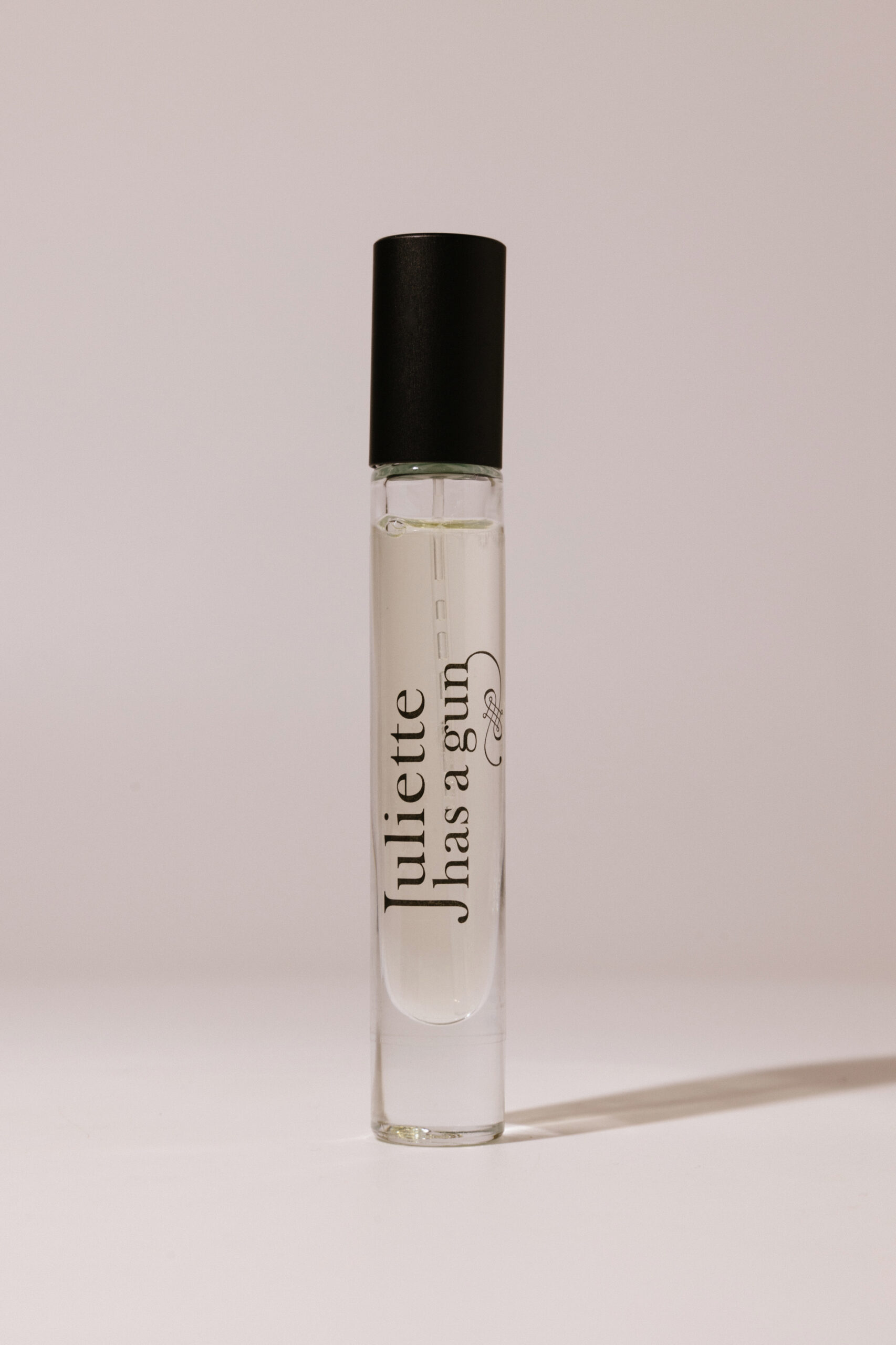 

Парфюмерная вода миниатюра Juliette has a Gun Juliette 7.5 ml