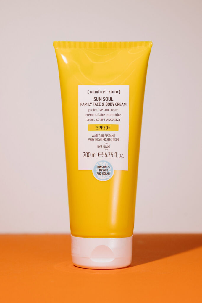 Солнцезащитный водостойкий крем для взрослых и детей Comfort Zone Sun Soul Family Face&Body Cream SPF50+ 200ml