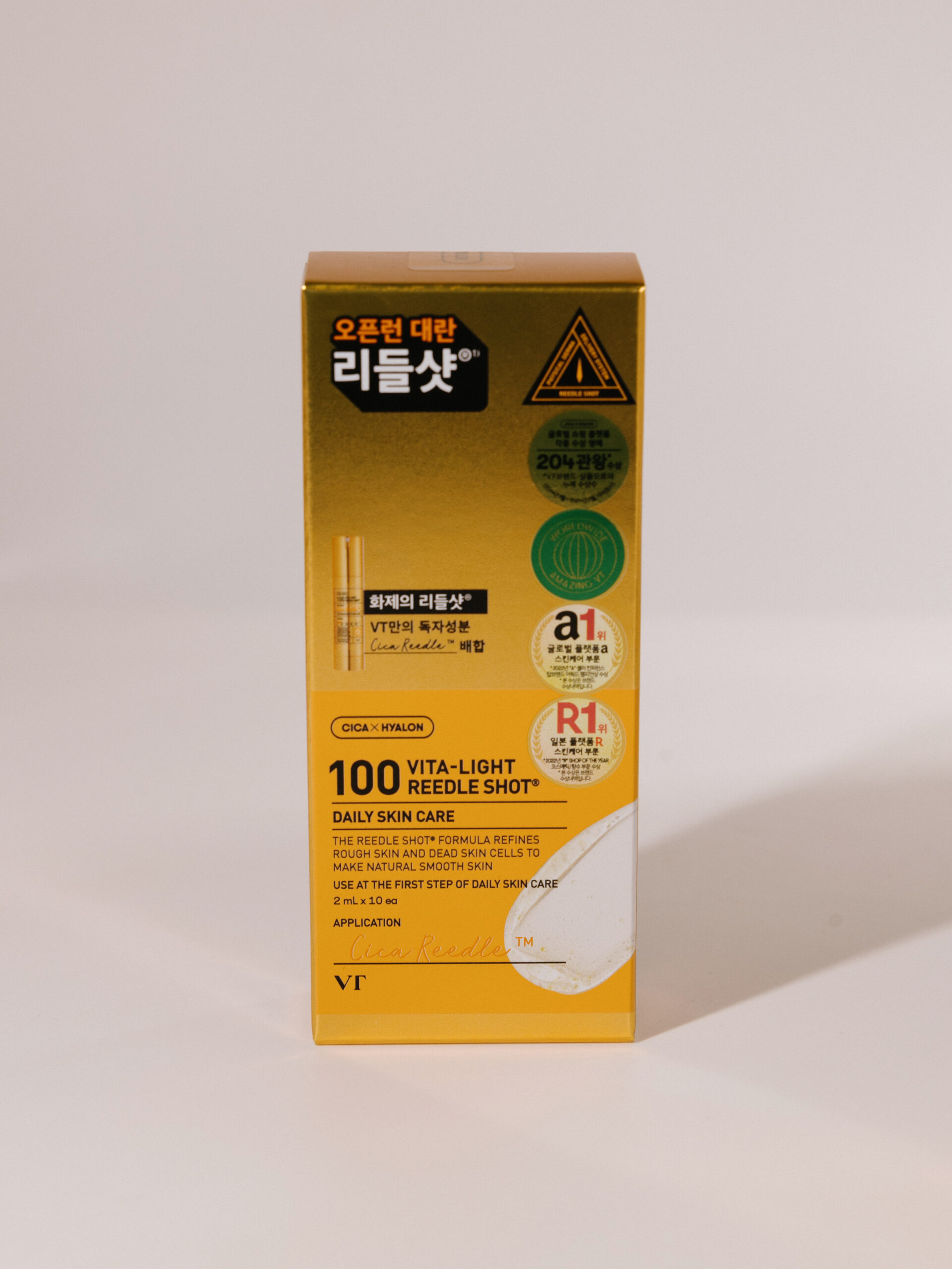 

Бустер-сыворотка с микроиглами и витамином С VT Vita-Light Reedle Shot 100 (2ml*10ea)