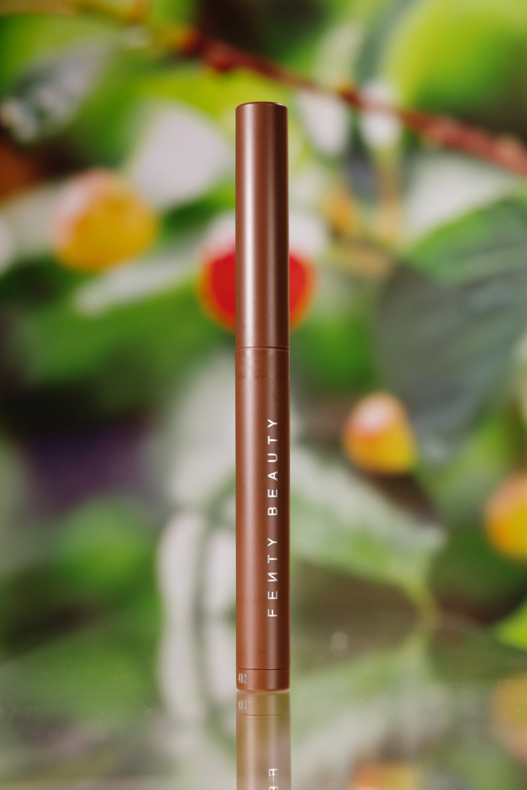 

Стойкие тени для век в стиках Fenty Beauty Shadowstix Longwear Eyeshadow Stick [In Big Truffle] 10ml