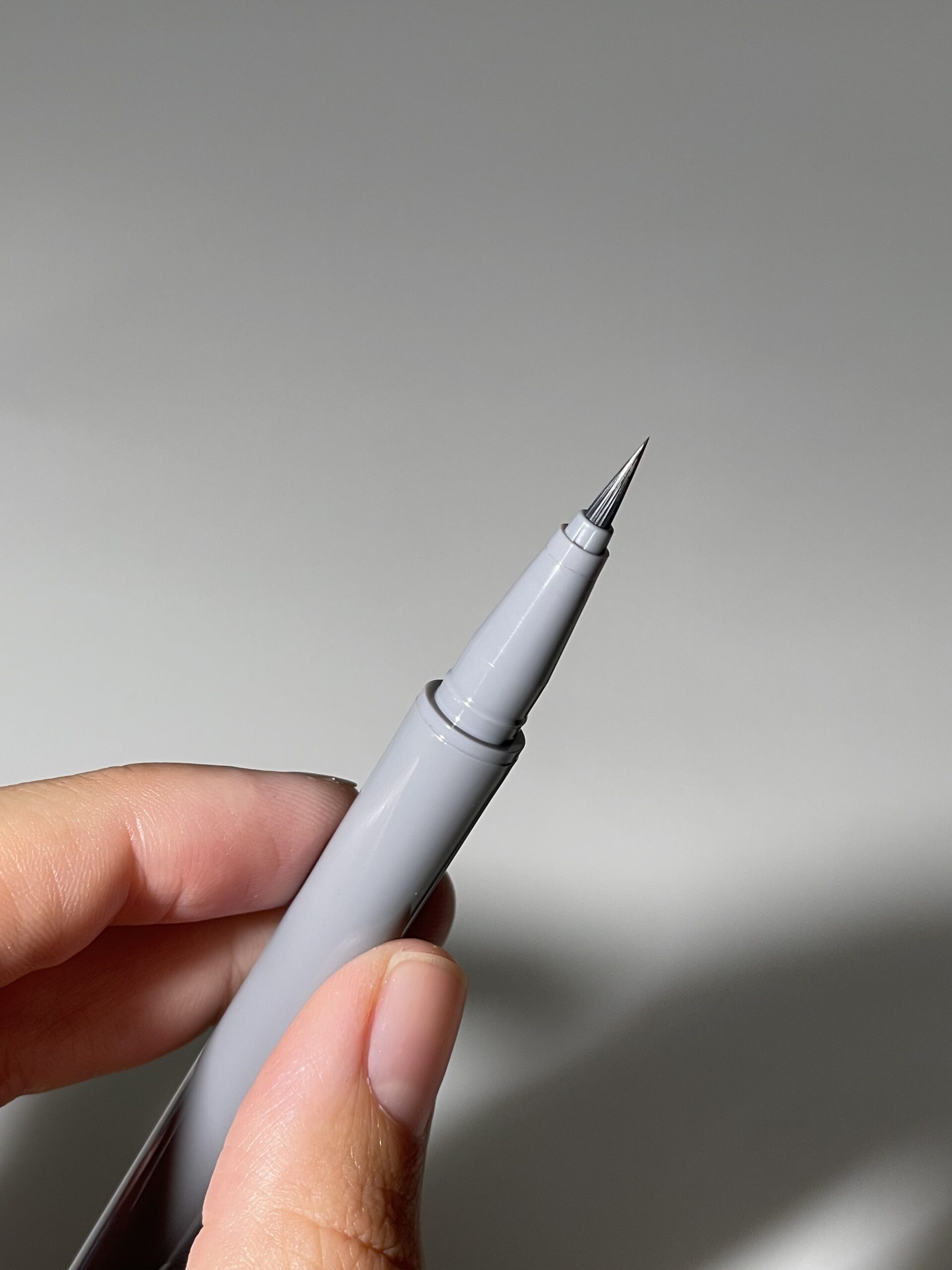 

Подводка для бровей Arive Makeup Eyebrow Pen [03 Taupe] 0,55ml