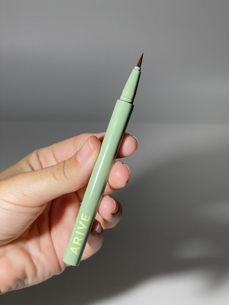 Подводка для глаз Arive makeup Eyeliner Pen [02 Brown] 0,55ml