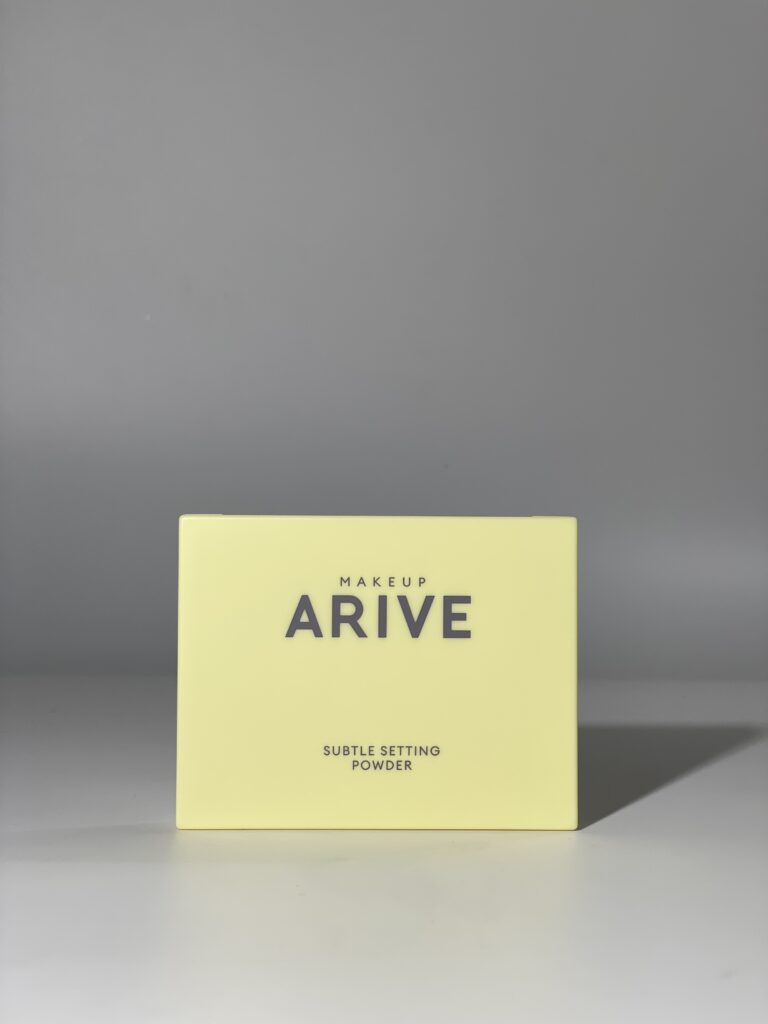 Прозрачная матирующая пудра Arive makeup Subtle Setting Powder [01 Clear] 6g