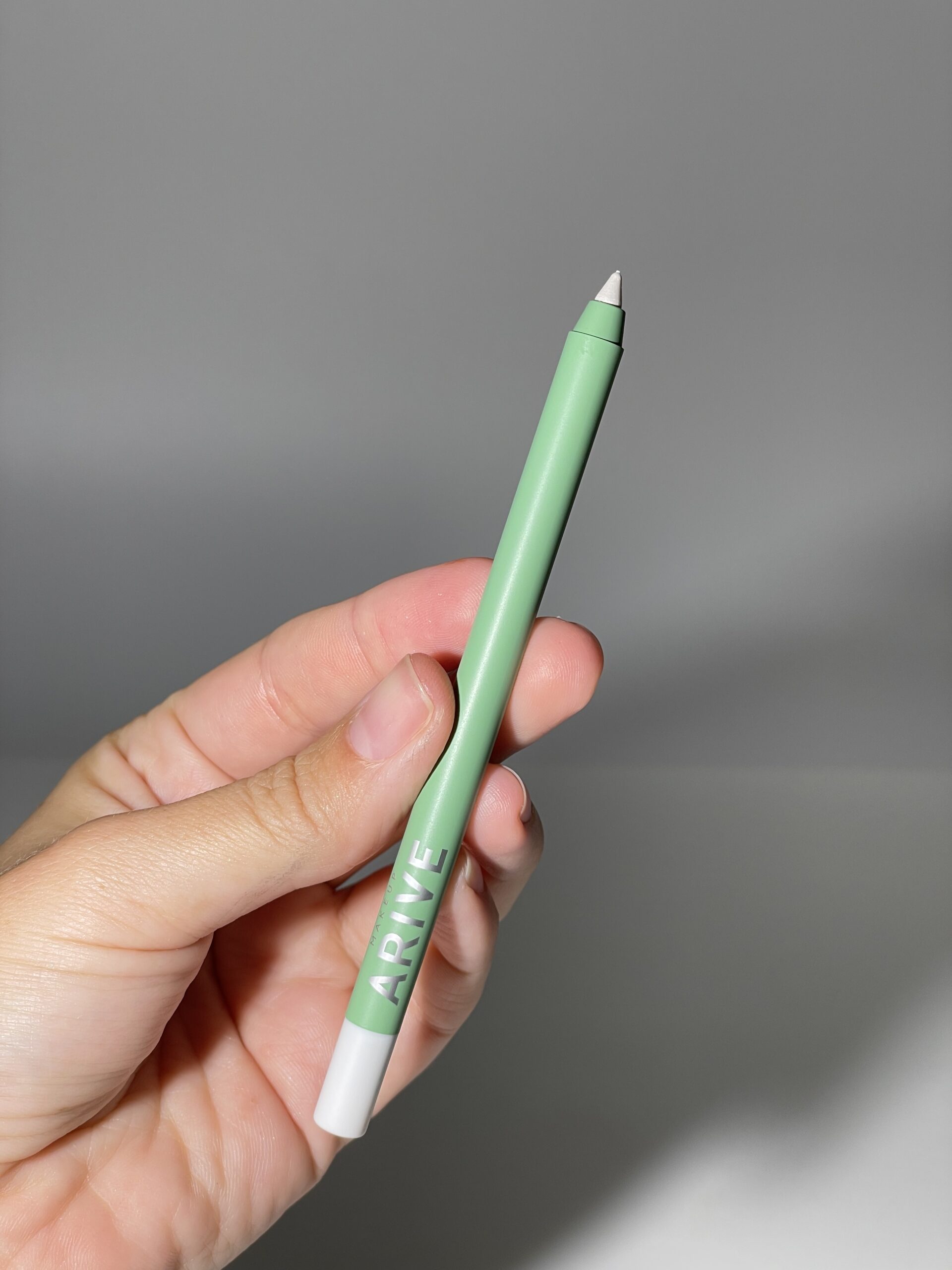 

Карандаш для глаз Arive Makeup Everlasting Eye Pencil [12 Snowflake] 1,3g