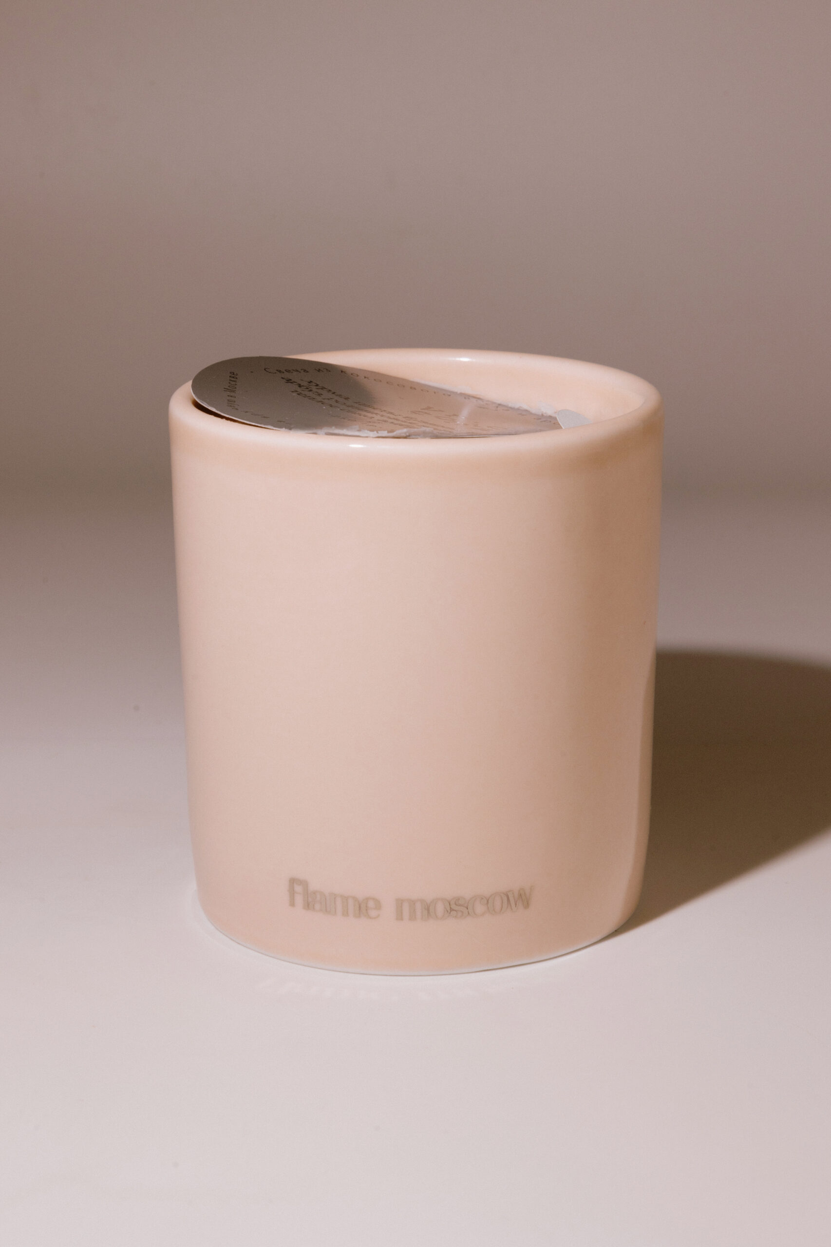 Свеча в фарфоре Flame Moscow Veronica 250ml 2800₽