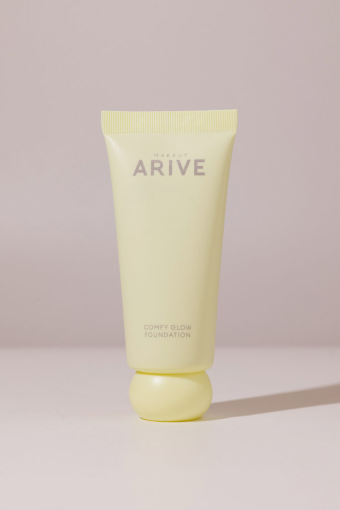 Сияющий тональный крем Arive Makeup Comfy Glow Foundation SPF15 [02 Olive Yellow] 30ml